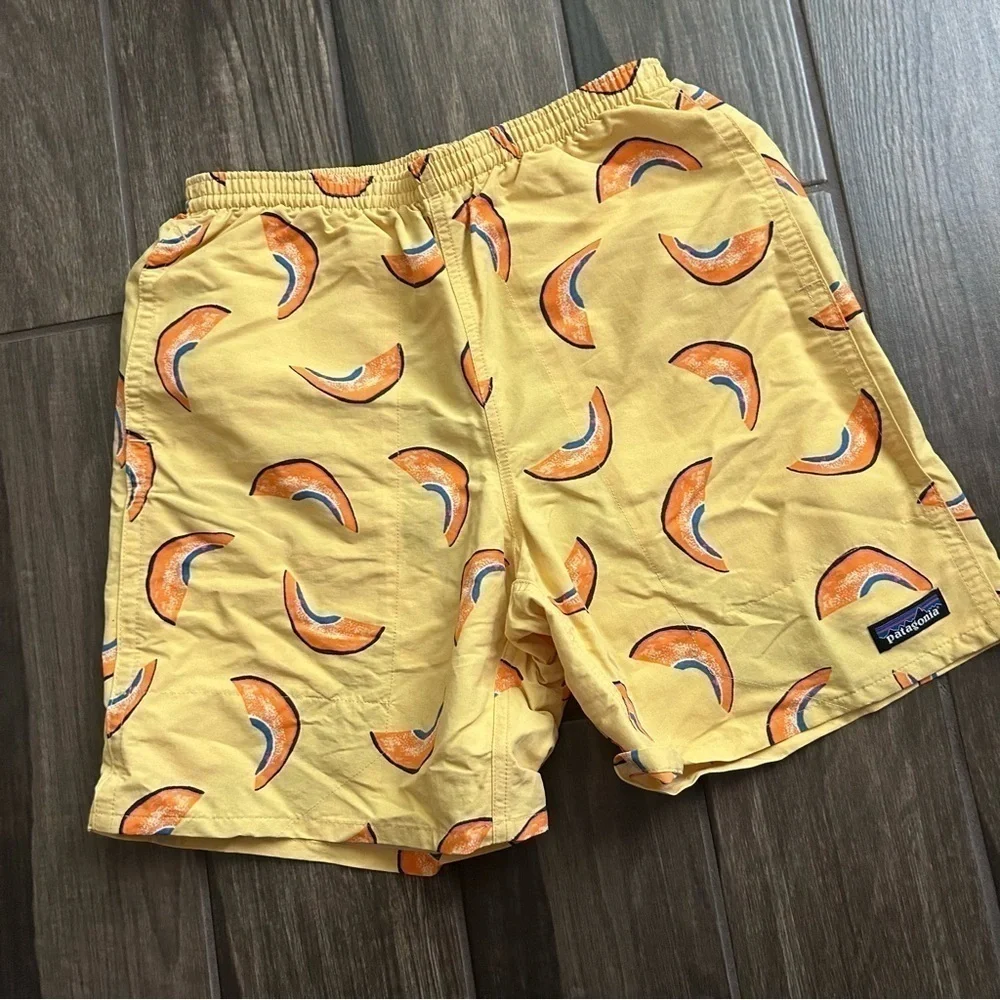 Patagonia Men’s Baggies 5” Swim Trunks Melon Print Yellow Sz XS